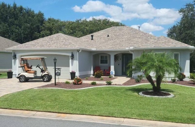 FECHAS DE VERANO DISPONIBLES en esta hermosa casa de 3 dormitorios con un carrito de golf y WiFi