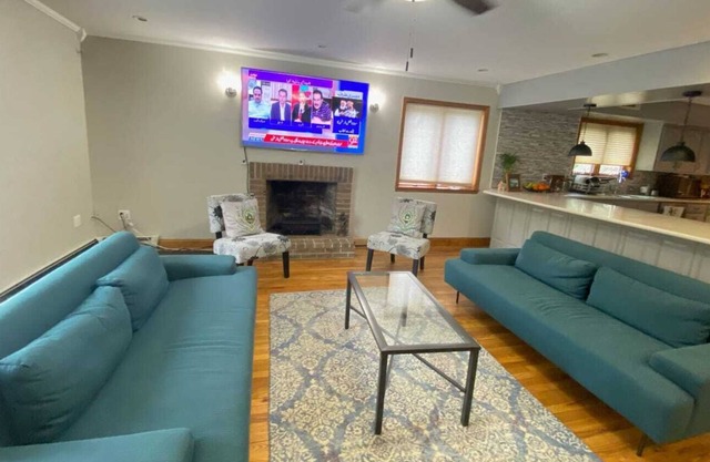 Beautiful 4 bedroom home with Pool