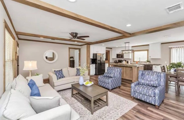 Beautiful 3 Bedroom Ranch House in Rosharon