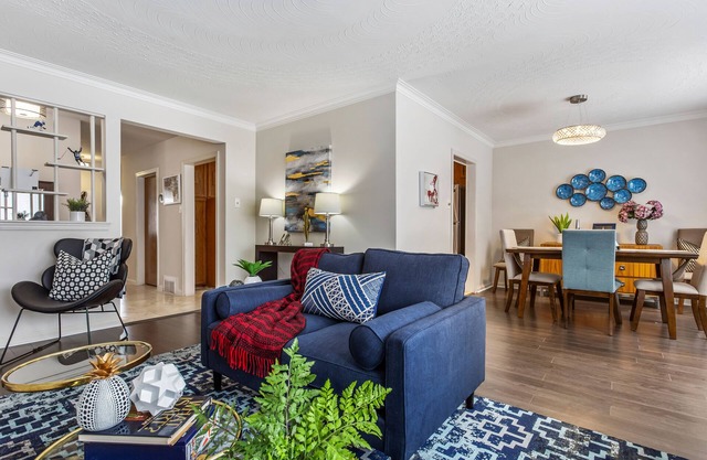 Beautiful 3 bedrooms facing library and school