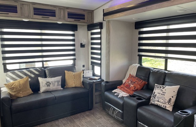 Beautiful 3 BR Travel Trailer near River