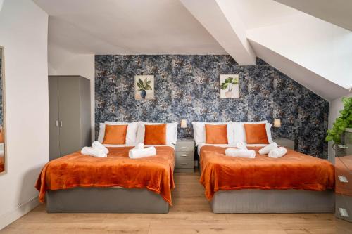 Beautiful 3BR Flat near LFC Stadium - Sleeps 8