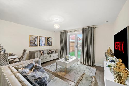Beautiful 4 Bed in Leicester - Garden - Parking