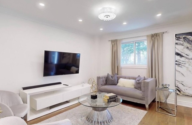 Beautiful 4 Bedroom House (main & second floor)