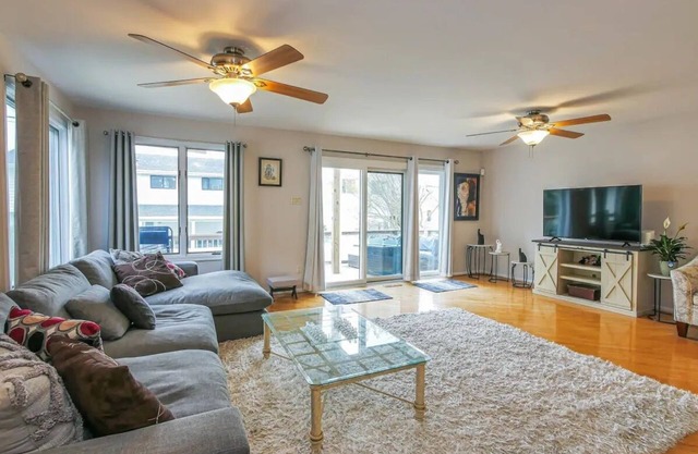 Beautiful 4 bedroom shore home with sunset bay views.