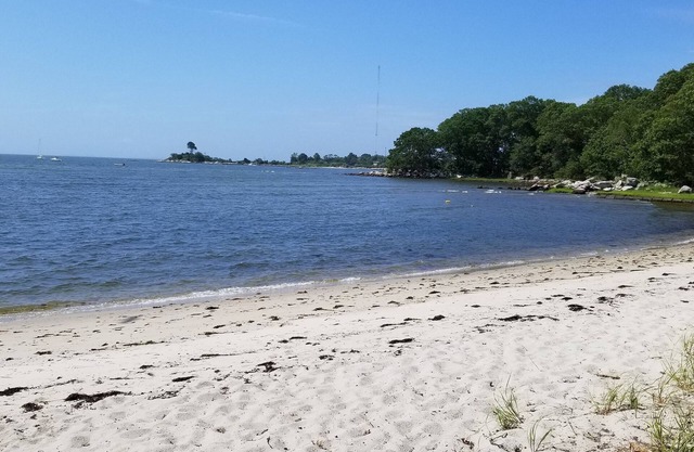 SCHÖNES STRANDHAUS !!!