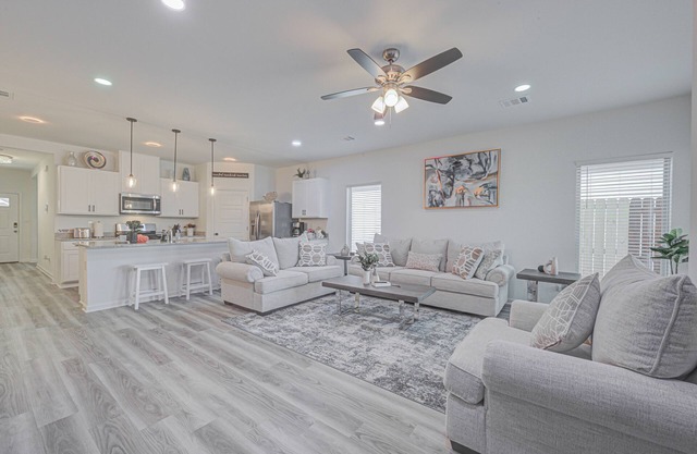 Beautiful 4-bedroom Brand New Modern House Bella with pool and park