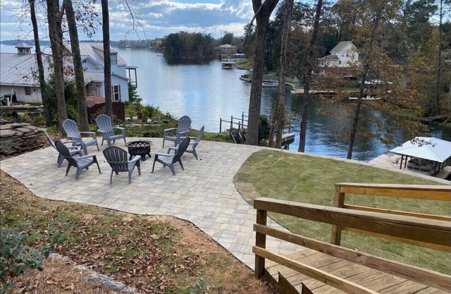 Beautiful 4-bedroom home with boat dock and incredible view of Lake Jordan.
