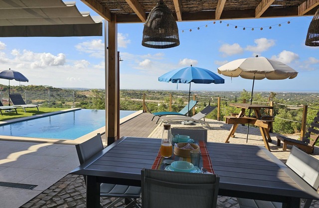 Beautiful 4 Bedroom Villa - L809 - Estoi, Algarve