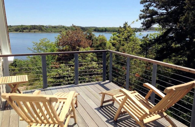 Wunderschönes 4BD Haus am Wasser - Privat & abgelegen, Pamet River Waterfront, A / C & Screened Porch