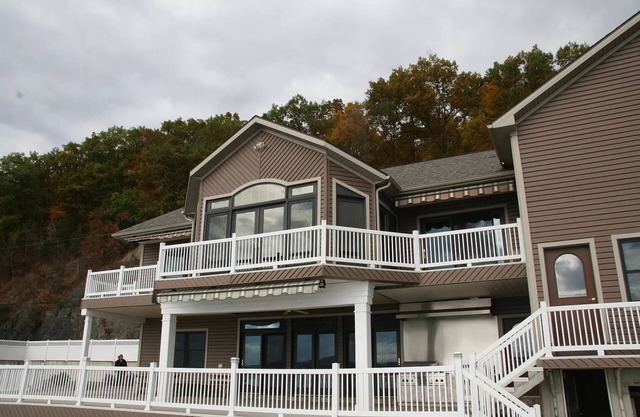Beautiful, 5 bedroom, waterfront property on Cayuga lake!