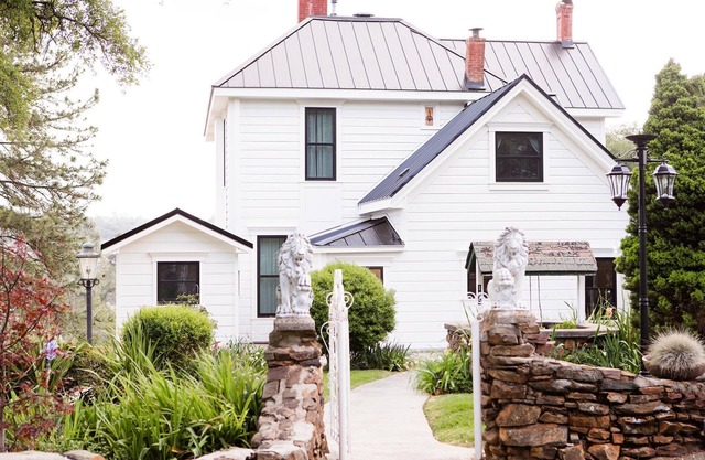Beautiful 6 bedroom Historic Park Victorian