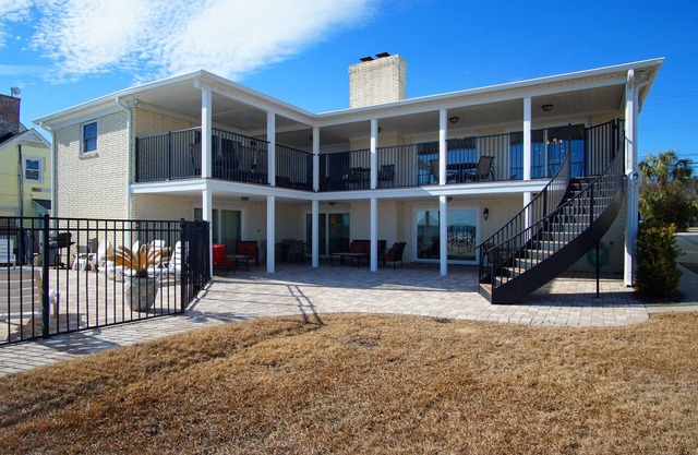Schönes Haus am Meer mit 7 Schlafzimmern und privatem Pool