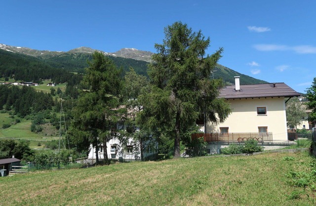 Schöne Wohnung für 6 Personen mit W-LAN, TV, Terrasse und Parkplatz