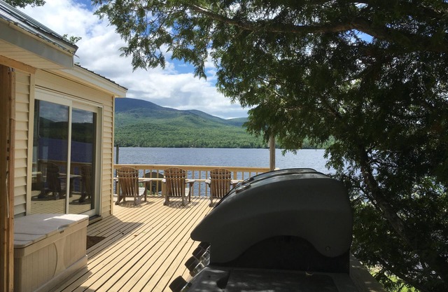 Wunderschöner Adirondack Lakeside Retreat