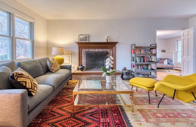 Beautiful Amagansett Home with pool. Walk to the bay beach. Small dogs welcome.