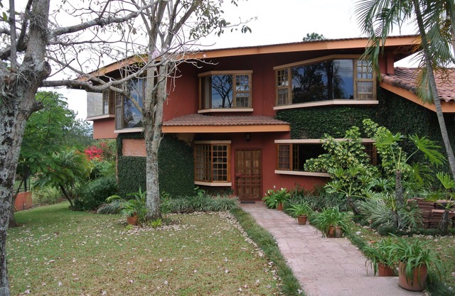 Beautiful and cozy house in Escazú, ideally for medical treatment stays in CR