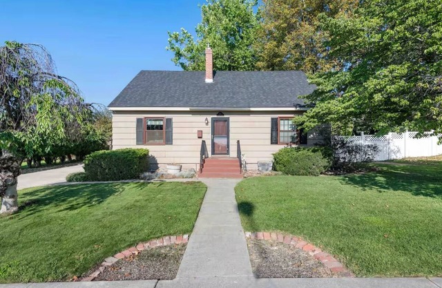 Beautiful and Spacious home in Kennewick