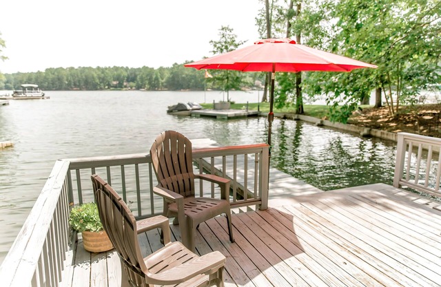 Geräumiges Lake Home - Wunderschön im November und tolle Sportkanäle!