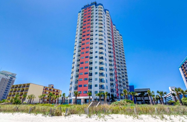 Beautiful Angle Oceanfront Sun Suite + Offizielle Vor-Ort-Vermietungsrechte