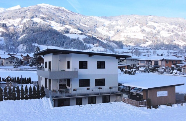 Gemütliche Wohnung für 5 Gäste mit W-LAN, TV, Terrasse und Parkplatz