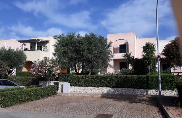 Schöne Ferienwohnung am Meer mit Garten und Terrasse mit Ausblick.