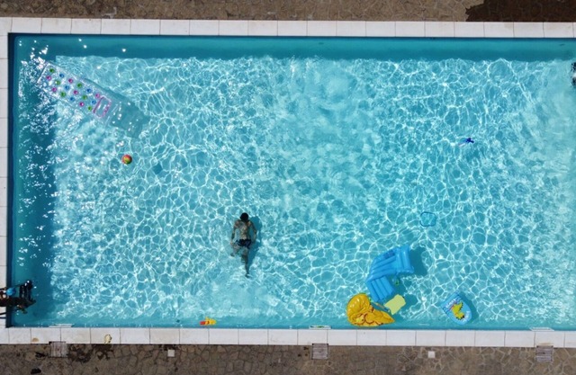 Herrliche Wohnung in einem Ferienhaus mit Pool, Klimaanlage, TV und Parkplatz, bei Siena