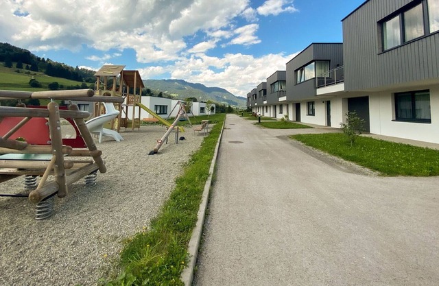 Schöne Wohnung für 11 Leute mit W-LAN, TV, Balkon und Parkplatz