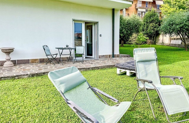 Gemütliche Wohnung für 4 Gäste mit W-LAN, Klimaanlage, TV, Innenhof und Parkplatz