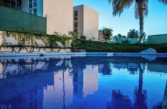 BEAUTIFUL APARTMENT WITH POOL, QUIET TO REST,