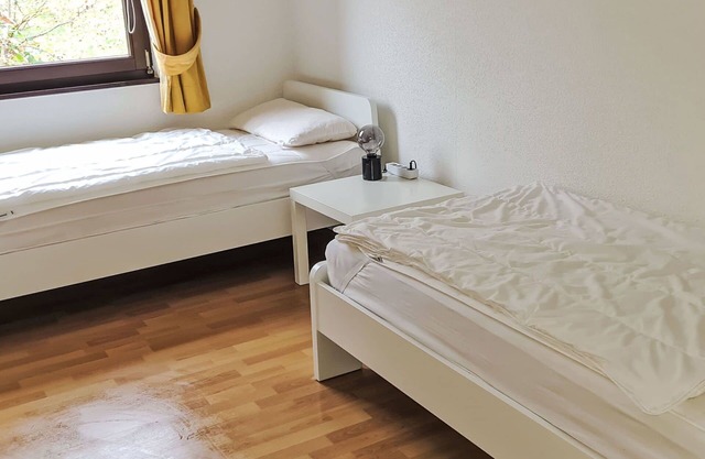 Gemütliche Wohnung in einem Ferienhaus mit W-LAN, Klimaanlage, TV, Terrasse und Haustiere erlaubt