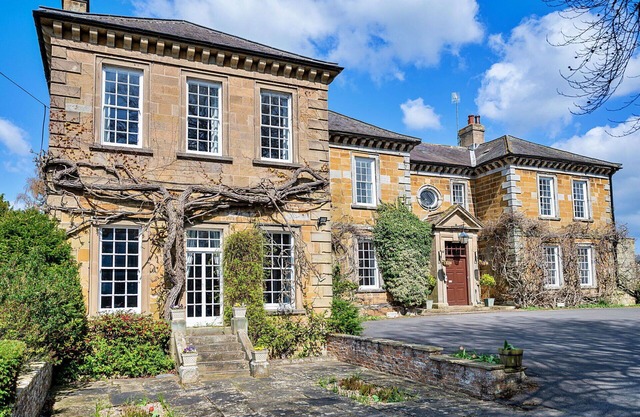 Angenehme Wohnung für 4 Gäste mit Pool, Whirlpool, W-LAN, Terrasse und Parkplatz