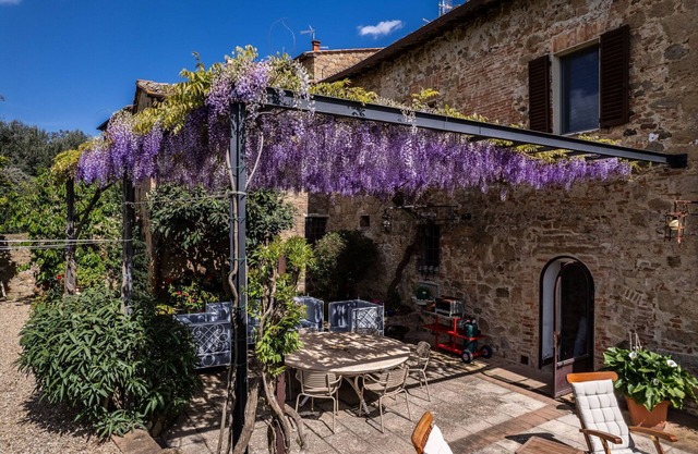 Angenehme Wohnung für 4 Gäste mit Klimaanlage, W-LAN und TV, bei Montepulciano