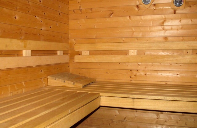 Angenehme Wohnung in einem Ferienhaus für 7 Personen mit W-LAN, TV, Innenhof und Parkplatz