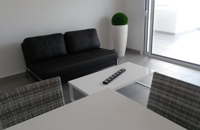 BEAUTIFUL Wohnung in Residenz im Stehen herrlichem Meer- und Berg