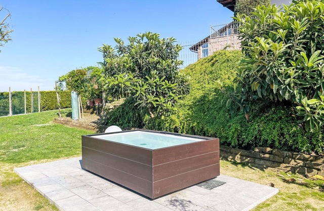 Wohnung mit W-LAN, Klimaanlage, Pool, TV, Terrasse, Haustiere erlaubt, Panoramablick, Parkplatz
