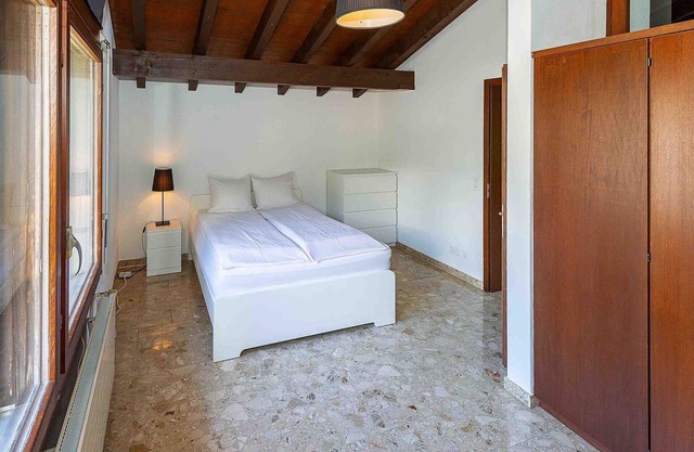 Schöne Wohnung für 6 Leute mit W-LAN, TV und Balkon