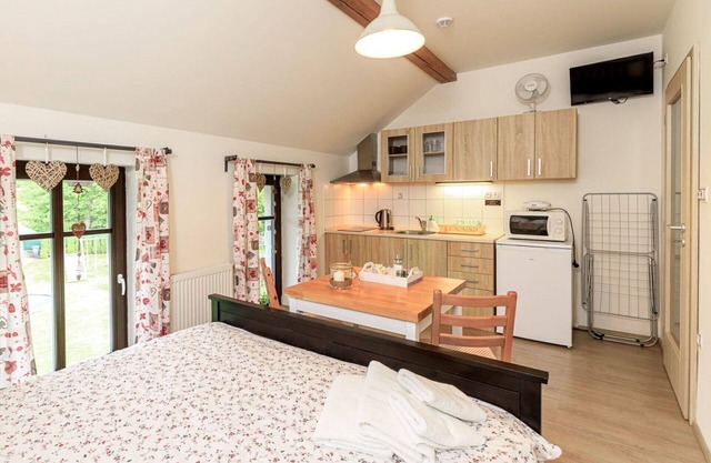 Angenehme Wohnung für 2 Gäste mit W-LAN, TV, Terrasse und Parkplatz