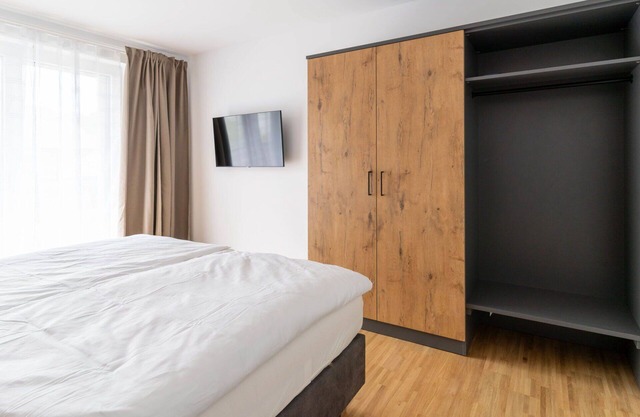 Gemütliche Wohnung für 4 Leute mit W-LAN, TV, Innenhof und Parkplatz
