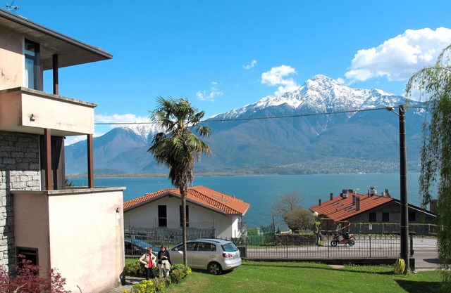 Schöne Wohnung für 9 Leute mit Whirlpool, W-LAN, TV, Innenhof, Haustiere erlaubt und Parkplatz
