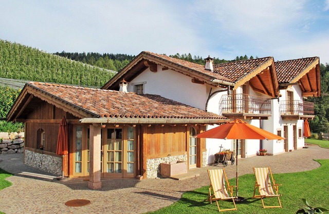 Gemütliche Wohnung für 8 Gäste mit W-LAN, TV, Terrasse, Haustiere erlaubt und Parkplatz