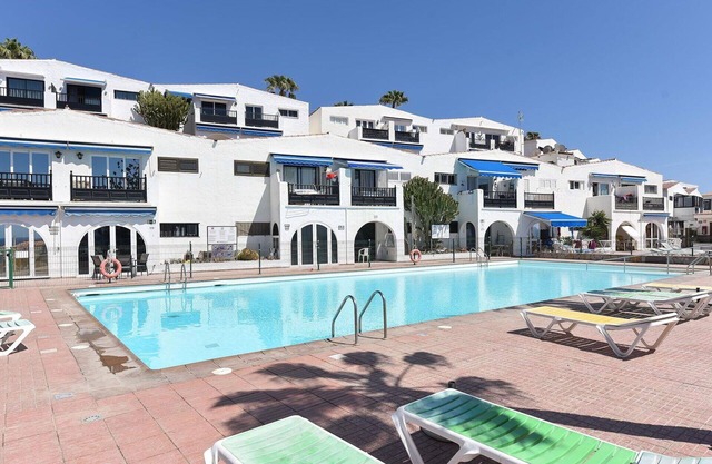 Herrliche Wohnung für 2 Gäste mit Klimaanlage, Pool, W-LAN, TV, Balkon und Parkplatz