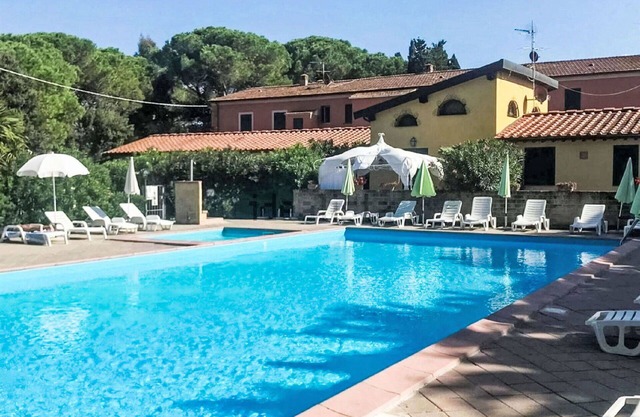 Herrliche Wohnung für 3 Gäste mit Klimaanlage, Pool, W-LAN, TV, Haustiere erlaubt und Parkplatz