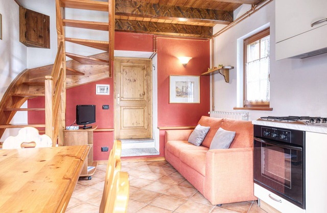 Schöne Wohnung für 5 Personen mit TV, Balkon, Haustiere erlaubt, Panoramablick und Parkplatz