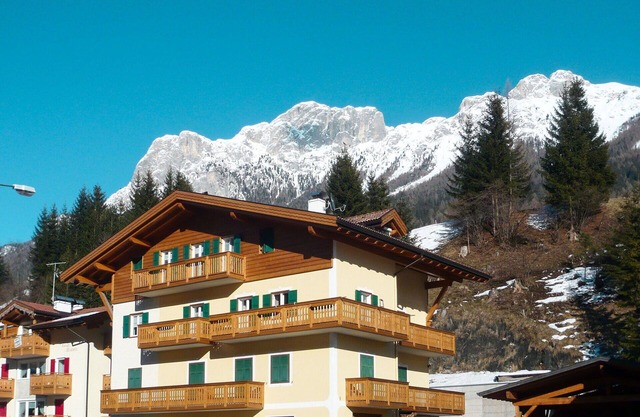 Gemütliche Wohnung für 2 Leute mit W-LAN, TV, Balkon, Haustiere erlaubt und Parkplatz