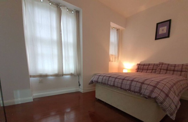 Schöne Wohnung in denkmalgeschütztem Komplex