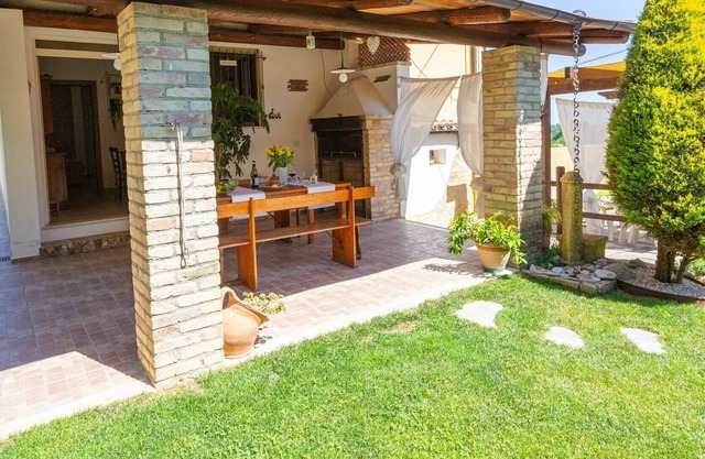 Herrliche Wohnung in einem Ferienhaus mit W-LAN, Klimaanlage, TV, Balkon und Parkplatz