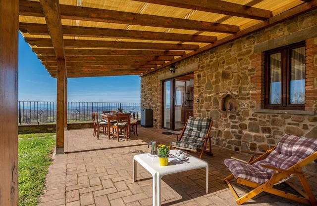 Wohnung in einem Ferienhaus mit W-LAN, Terrasse, Haustiere erlaubt, Panoramablick, Parkplatz