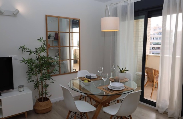 Beautiful apartment in Pau 5, Alicante for 2 people