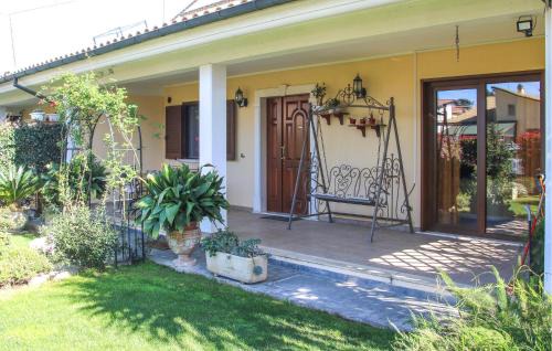 Beautiful Apartment In Manoppello Scalo